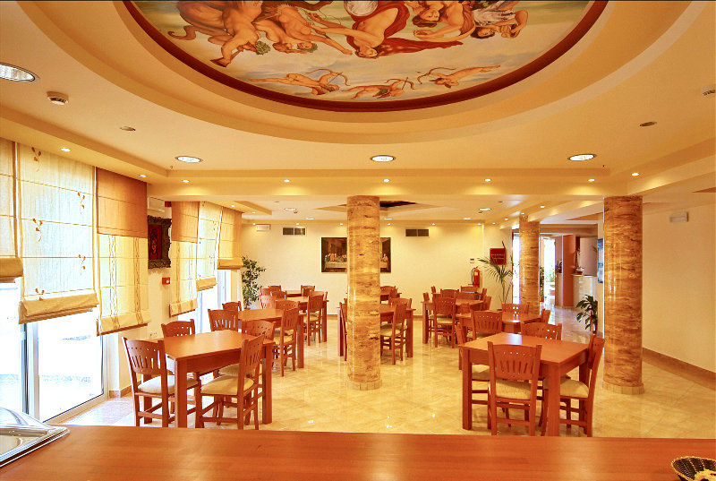 Pelopas Hotel Tigkaki  Bagian luar foto